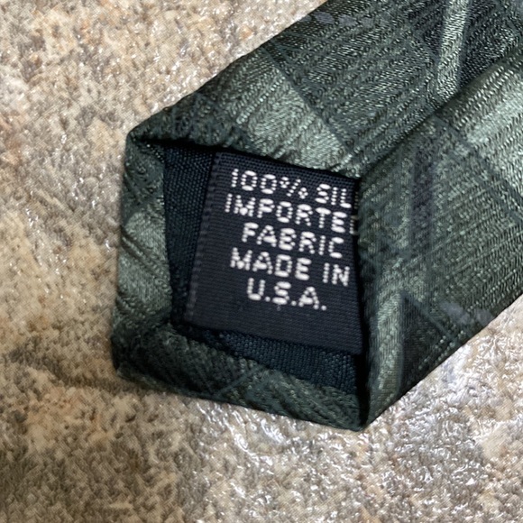 All Ties Buy One Get One 1/2 Off! Murano 100% Silk Tie - Picture 3 of 3